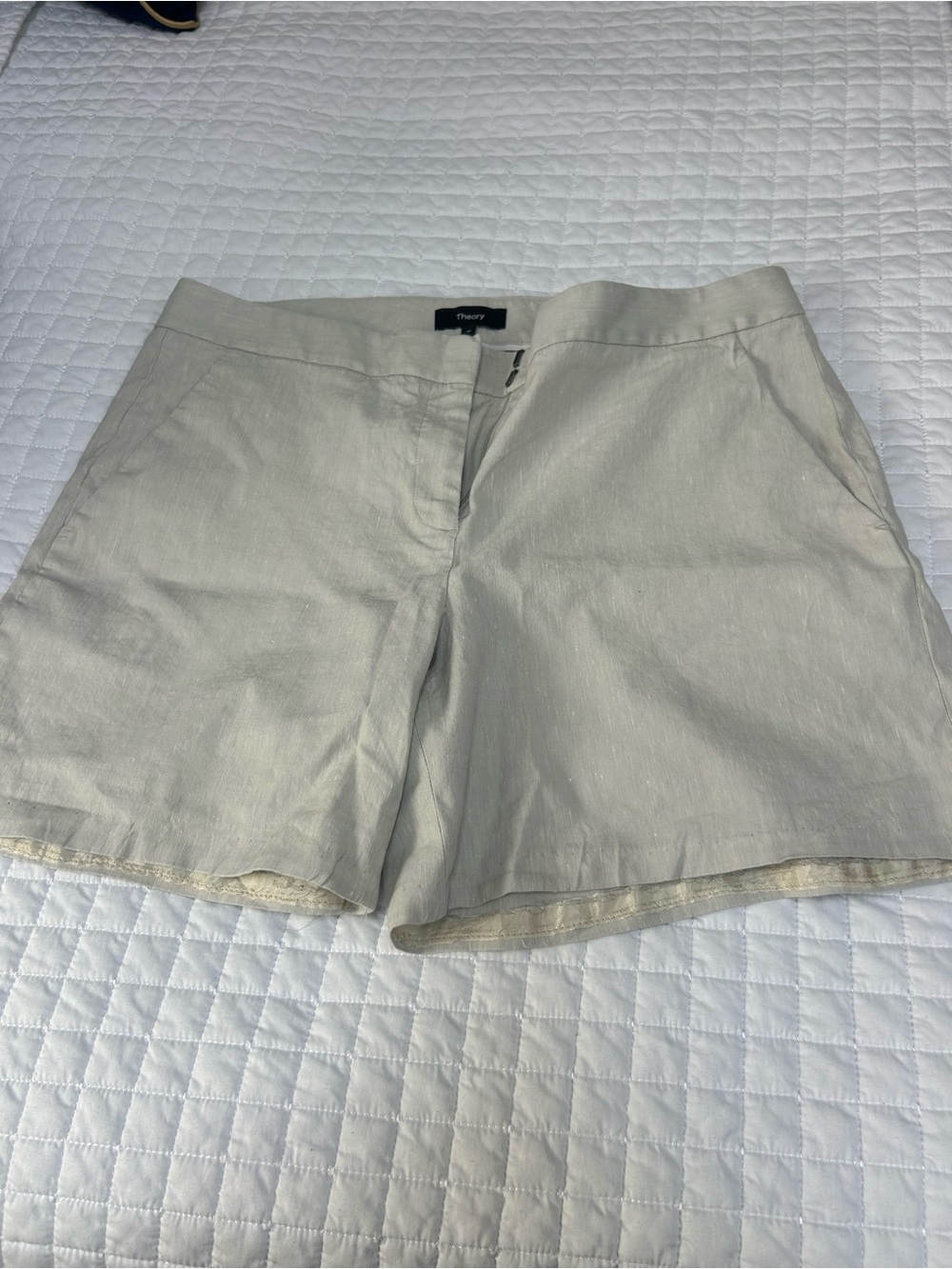 Theory Lightweight Cream Linen-Blend Shorts